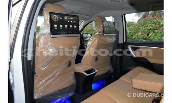 Acheter Import Voiture Toyota Fortuner Blanc à Import - Dubai, Artibonite Acheter Import Voiture Toyota Fortuner Blanc à Import - Dubai, Artibonite