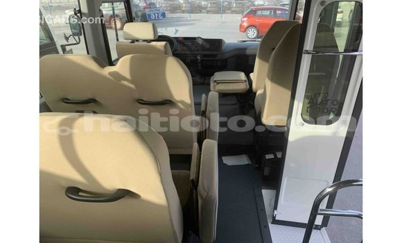 Buy Import Toyota Coaster White Car in Import - Dubai in Artibonite Buy Import Toyota Coaster White Car in Import - Dubai in Artibonite