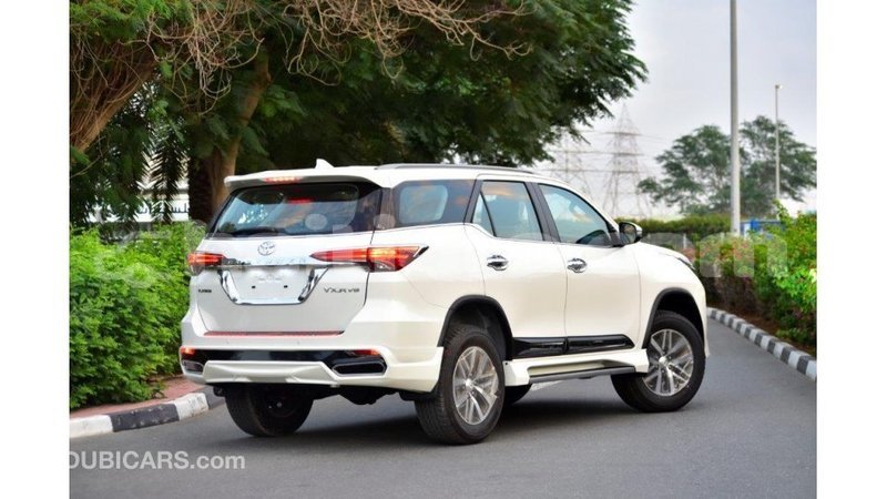 Big with watermark toyota fortuner artibonite import dubai 1670