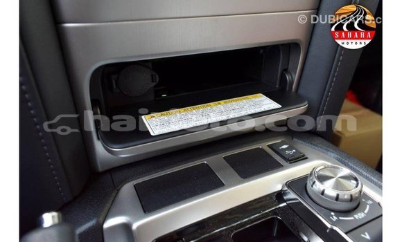 Acheter Import Voiture Toyota Land Cruiser Noir à Import - Dubai, Artibonite Acheter Import Voiture Toyota Land Cruiser Noir à Import - Dubai, Artibonite