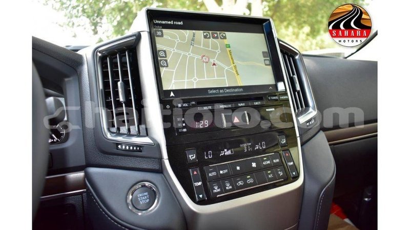 Big with watermark toyota land cruiser artibonite import dubai 1671