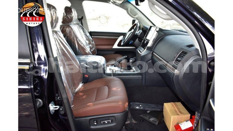 Big with watermark toyota land cruiser artibonite import dubai 1671