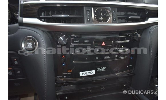 Acheter Import Voiture Lexus LX Blanc à Import - Dubai, Artibonite Acheter Import Voiture Lexus LX Blanc à Import - Dubai, Artibonite