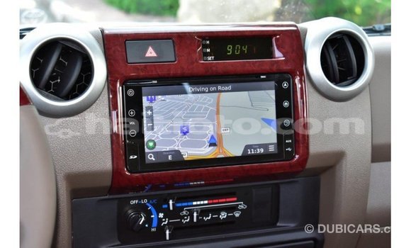 Acheter Import Voiture Toyota Land Cruiser Beige à Import - Dubai, Artibonite Acheter Import Voiture Toyota Land Cruiser Beige à Import - Dubai, Artibonite