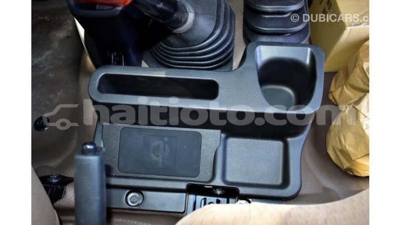 Big with watermark toyota land cruiser artibonite import dubai 1675