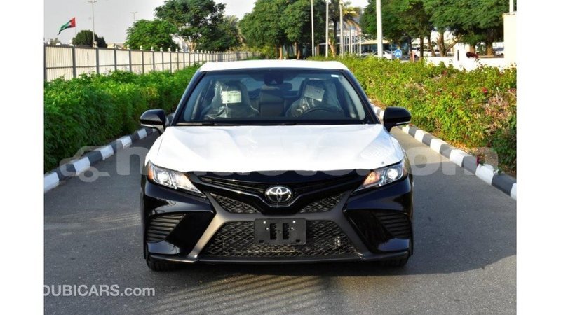 Big with watermark toyota camry artibonite import dubai 1676