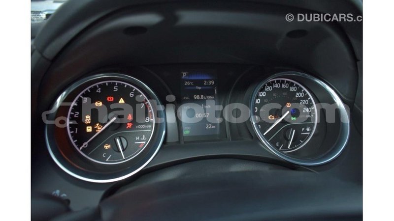 Big with watermark toyota camry artibonite import dubai 1676