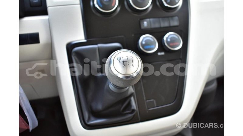 Big with watermark toyota hiace artibonite import dubai 1680