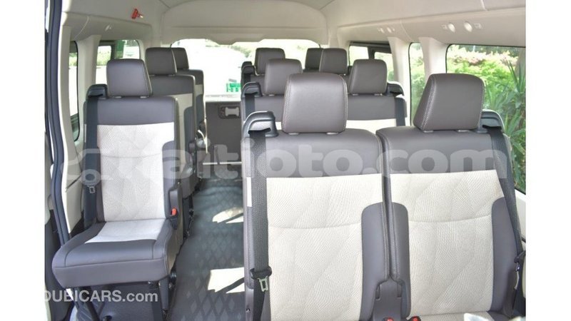 Big with watermark toyota hiace artibonite import dubai 1680