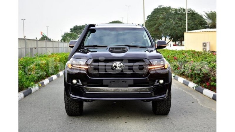 Big with watermark toyota land cruiser artibonite import dubai 1681