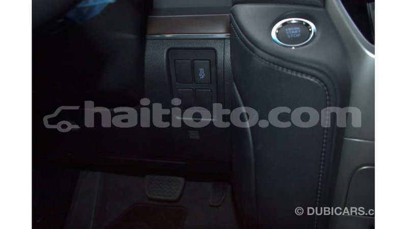 Big with watermark toyota land cruiser artibonite import dubai 1681