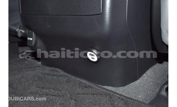 Acheter Import Voiture Toyota Land Cruiser Noir à Import - Dubai, Artibonite Acheter Import Voiture Toyota Land Cruiser Noir à Import - Dubai, Artibonite