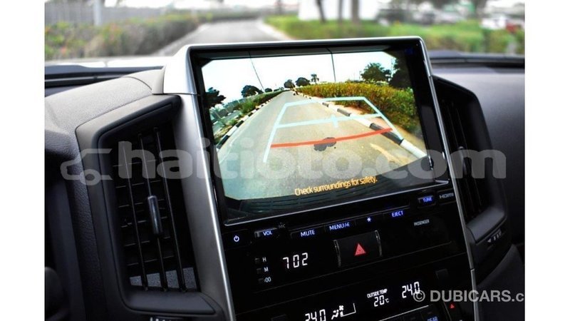 Big with watermark toyota land cruiser artibonite import dubai 1681