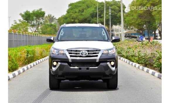 Acheter Import Voiture Toyota Fortuner Autre à Import - Dubai, Artibonite Acheter Import Voiture Toyota Fortuner Autre à Import - Dubai, Artibonite