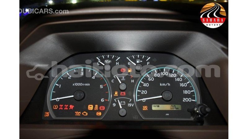 Big with watermark toyota land cruiser artibonite import dubai 1683