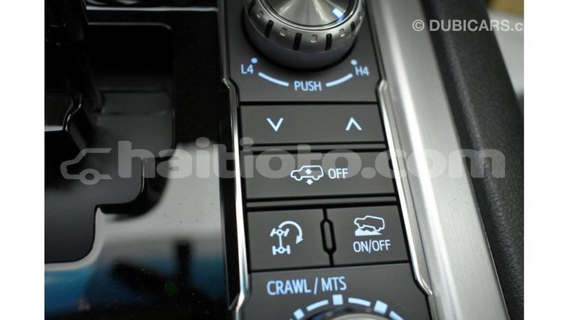 Big with watermark toyota land cruiser artibonite import dubai 1684