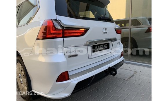 Acheter Import Voiture Lexus LX Blanc à Import - Dubai, Artibonite Acheter Import Voiture Lexus LX Blanc à Import - Dubai, Artibonite