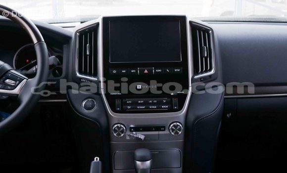 Acheter Import Voiture Toyota Land Cruiser Noir à Import - Dubai, Artibonite Acheter Import Voiture Toyota Land Cruiser Noir à Import - Dubai, Artibonite
