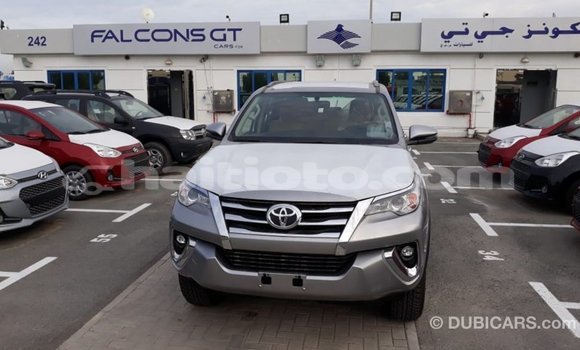 Acheter Import Voiture Toyota Fortuner Autre à Import - Dubai, Artibonite Acheter Import Voiture Toyota Fortuner Autre à Import - Dubai, Artibonite