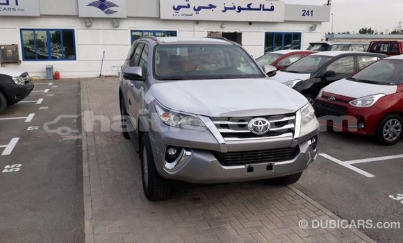 Acheter Import Voiture Toyota Fortuner Autre à Import - Dubai, Artibonite Acheter Import Voiture Toyota Fortuner Autre à Import - Dubai, Artibonite