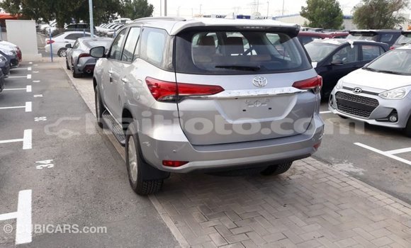 Acheter Import Voiture Toyota Fortuner Autre à Import - Dubai, Artibonite Acheter Import Voiture Toyota Fortuner Autre à Import - Dubai, Artibonite