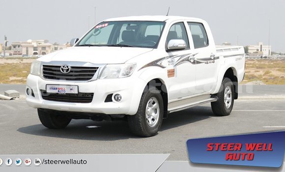 Buy Import Toyota Hilux White Car in Import - Dubai in Artibonite Buy Import Toyota Hilux White Car in Import - Dubai in Artibonite