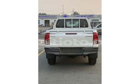 Buy Import Toyota Hilux White Car in Import - Dubai in Artibonite Buy Import Toyota Hilux White Car in Import - Dubai in Artibonite