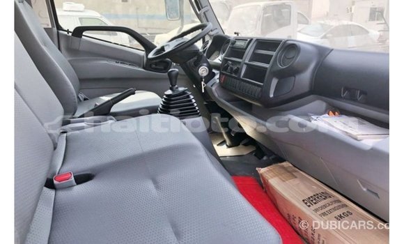 Acheter Import Utilitaire Hino 300 Series Blanc à Import - Dubai, Artibonite Acheter Import Utilitaire Hino 300 Series Blanc à Import - Dubai, Artibonite