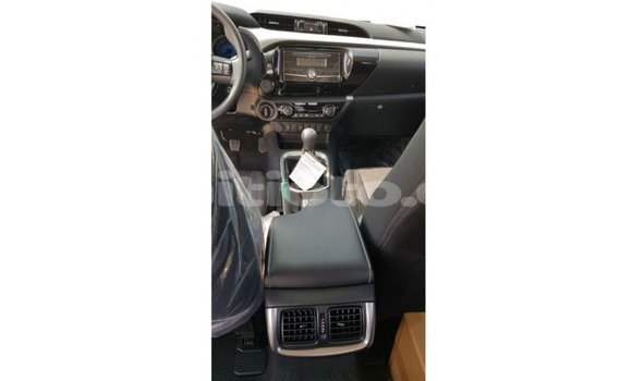 Buy Import Toyota Hilux Blue Car in Import - Dubai in Artibonite Buy Import Toyota Hilux Blue Car in Import - Dubai in Artibonite
