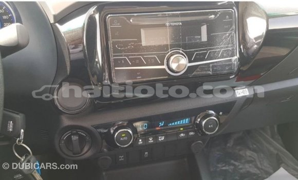 Buy Import Toyota Hilux Blue Car in Import - Dubai in Artibonite Buy Import Toyota Hilux Blue Car in Import - Dubai in Artibonite