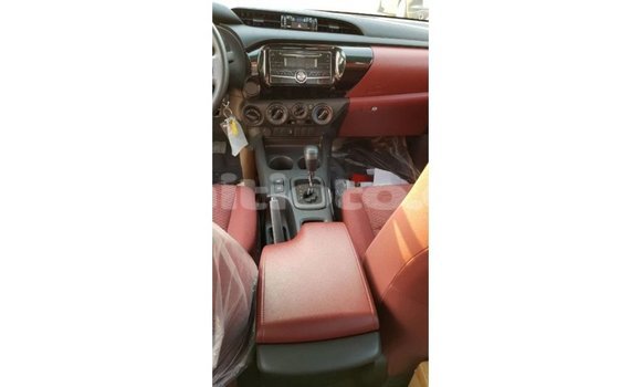 Buy Import Toyota Hilux Black Car in Import - Dubai in Artibonite Buy Import Toyota Hilux Black Car in Import - Dubai in Artibonite
