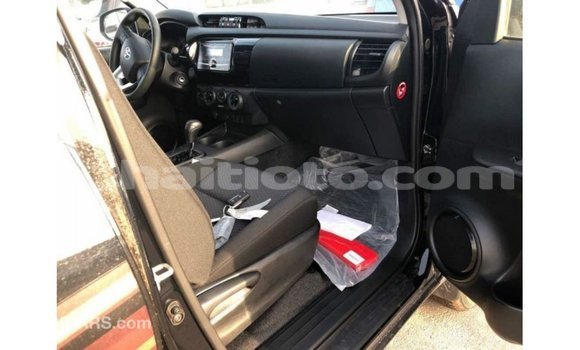 Buy Import Toyota Hilux Black Car in Import - Dubai in Artibonite Buy Import Toyota Hilux Black Car in Import - Dubai in Artibonite