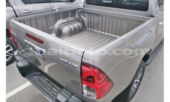 Acheter Import Voiture Toyota Hilux Autre à Import - Dubai, Artibonite Acheter Import Voiture Toyota Hilux Autre à Import - Dubai, Artibonite