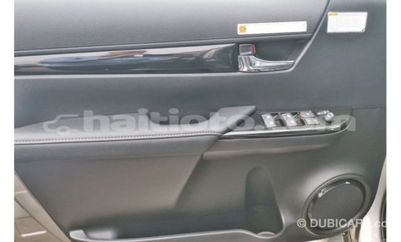 Acheter Import Voiture Toyota Hilux Autre à Import - Dubai, Artibonite Acheter Import Voiture Toyota Hilux Autre à Import - Dubai, Artibonite