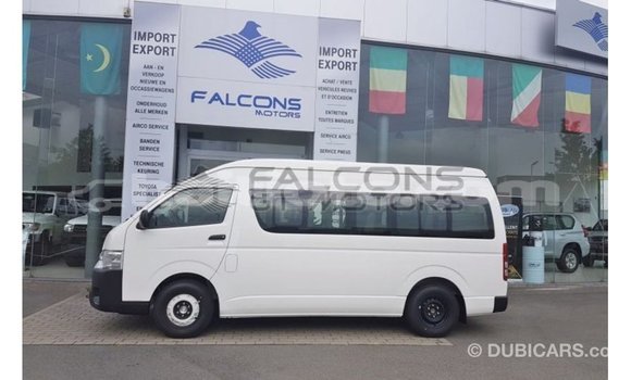 Buy Import Toyota Hiace White Car in Import - Dubai in Artibonite Buy Import Toyota Hiace White Car in Import - Dubai in Artibonite