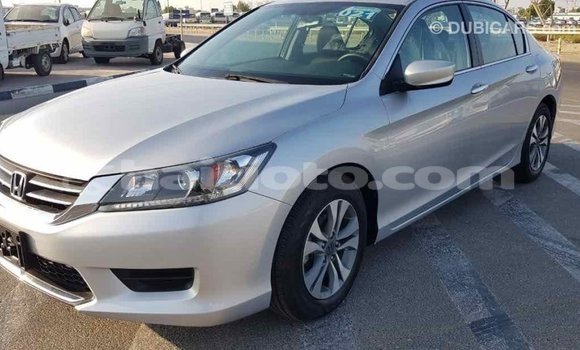Acheter Import Voiture Honda Accord Autre à Import - Dubai, Artibonite Acheter Import Voiture Honda Accord Autre à Import - Dubai, Artibonite
