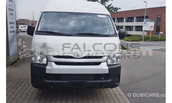 Buy Import Toyota Hiace White Car in Import - Dubai in Artibonite Buy Import Toyota Hiace White Car in Import - Dubai in Artibonite