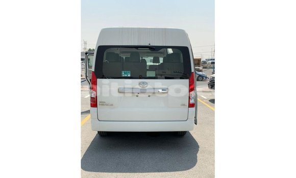 Buy Import Toyota Hiace White Car in Import - Dubai in Artibonite Buy Import Toyota Hiace White Car in Import - Dubai in Artibonite