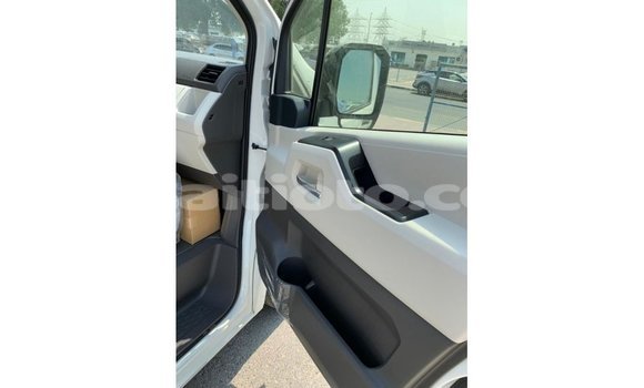 Buy Import Toyota Hiace White Car in Import - Dubai in Artibonite Buy Import Toyota Hiace White Car in Import - Dubai in Artibonite