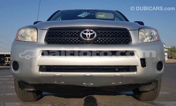 Acheter Import Voiture Toyota RAV4 Autre à Import - Dubai, Artibonite Acheter Import Voiture Toyota RAV4 Autre à Import - Dubai, Artibonite