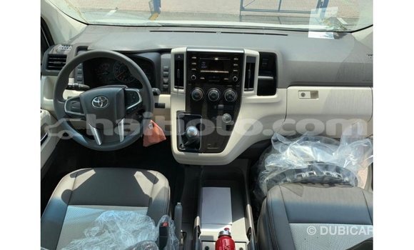 Buy Import Toyota Hiace White Car in Import - Dubai in Artibonite Buy Import Toyota Hiace White Car in Import - Dubai in Artibonite