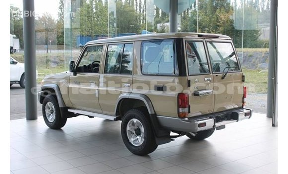 Buy Import Toyota Land Cruiser Beige Car in Import - Dubai in Artibonite Buy Import Toyota Land Cruiser Beige Car in Import - Dubai in Artibonite