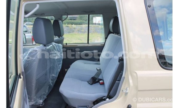 Buy Import Toyota Land Cruiser Beige Car in Import - Dubai in Artibonite Buy Import Toyota Land Cruiser Beige Car in Import - Dubai in Artibonite