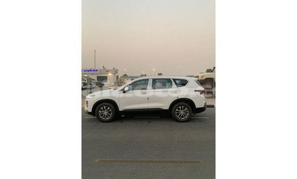 Buy Import Hyundai Santa Fe White Car in Import - Dubai in Artibonite Buy Import Hyundai Santa Fe White Car in Import - Dubai in Artibonite