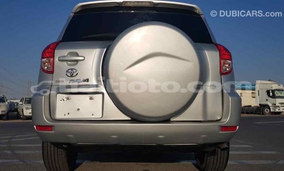 Acheter Import Voiture Toyota RAV4 Autre à Import - Dubai, Artibonite Acheter Import Voiture Toyota RAV4 Autre à Import - Dubai, Artibonite
