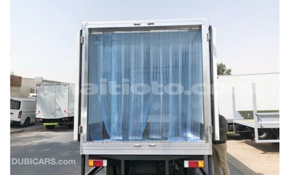 Acheter Import Utilitaire Hino 300 Series Blanc à Import - Dubai, Artibonite Acheter Import Utilitaire Hino 300 Series Blanc à Import - Dubai, Artibonite