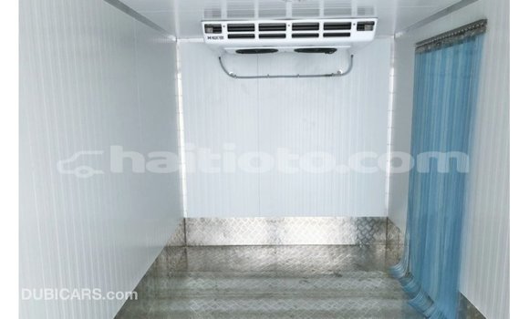 Acheter Import Utilitaire Hino 300 Series Blanc à Import - Dubai, Artibonite Acheter Import Utilitaire Hino 300 Series Blanc à Import - Dubai, Artibonite