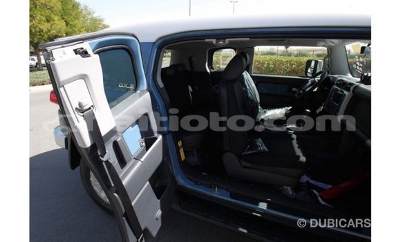 Acheter Import Voiture Toyota FJ Cruiser Bleu à Import - Dubai, Artibonite