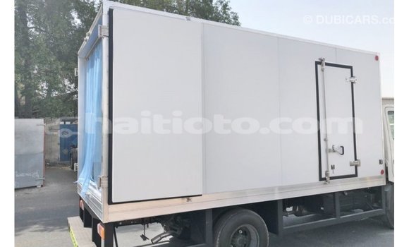 Acheter Import Utilitaire Hino 300 Series Blanc à Import - Dubai, Artibonite Acheter Import Utilitaire Hino 300 Series Blanc à Import - Dubai, Artibonite