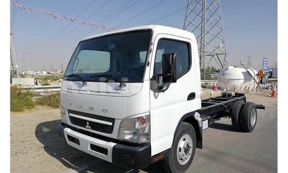 Buy Import Mitsubishi Carisma White Car in Import - Dubai in Artibonite Buy Import Mitsubishi Carisma White Car in Import - Dubai in Artibonite